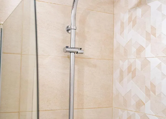 Downtown Retreat With Stunning Boulevard Views *