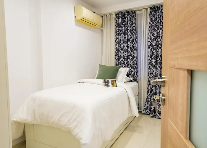 Downtown Retreat With Stunning Boulevard Views