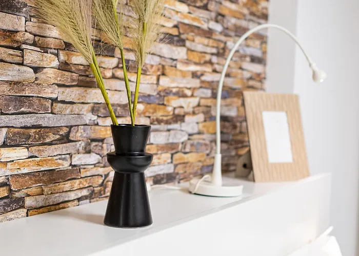 Downtown Retreat With Stunning Boulevard Views Lejlighed Bukarest