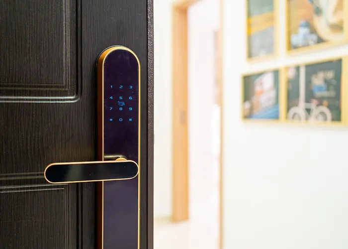 アパート Downtown Retreat With Stunning Boulevard Views ブカレスト